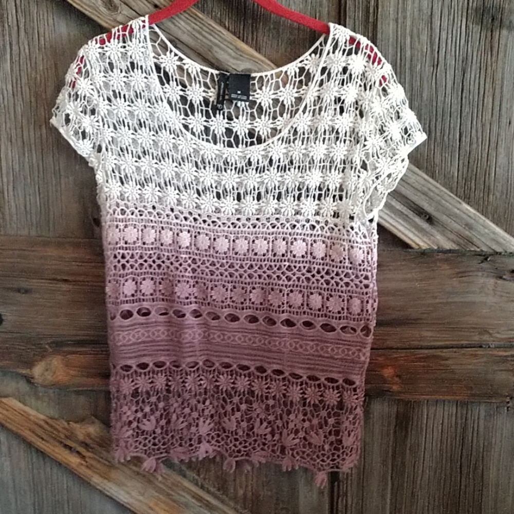 Light weight top